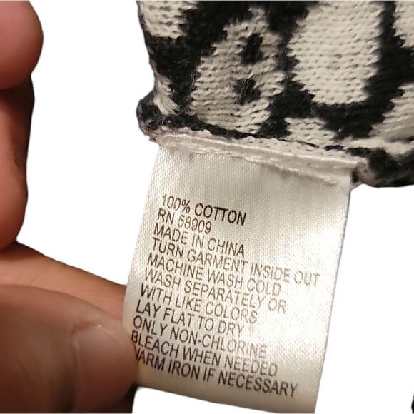 Preston & York Knit Black and White Paisley Top Size M - Picture 5 of 7